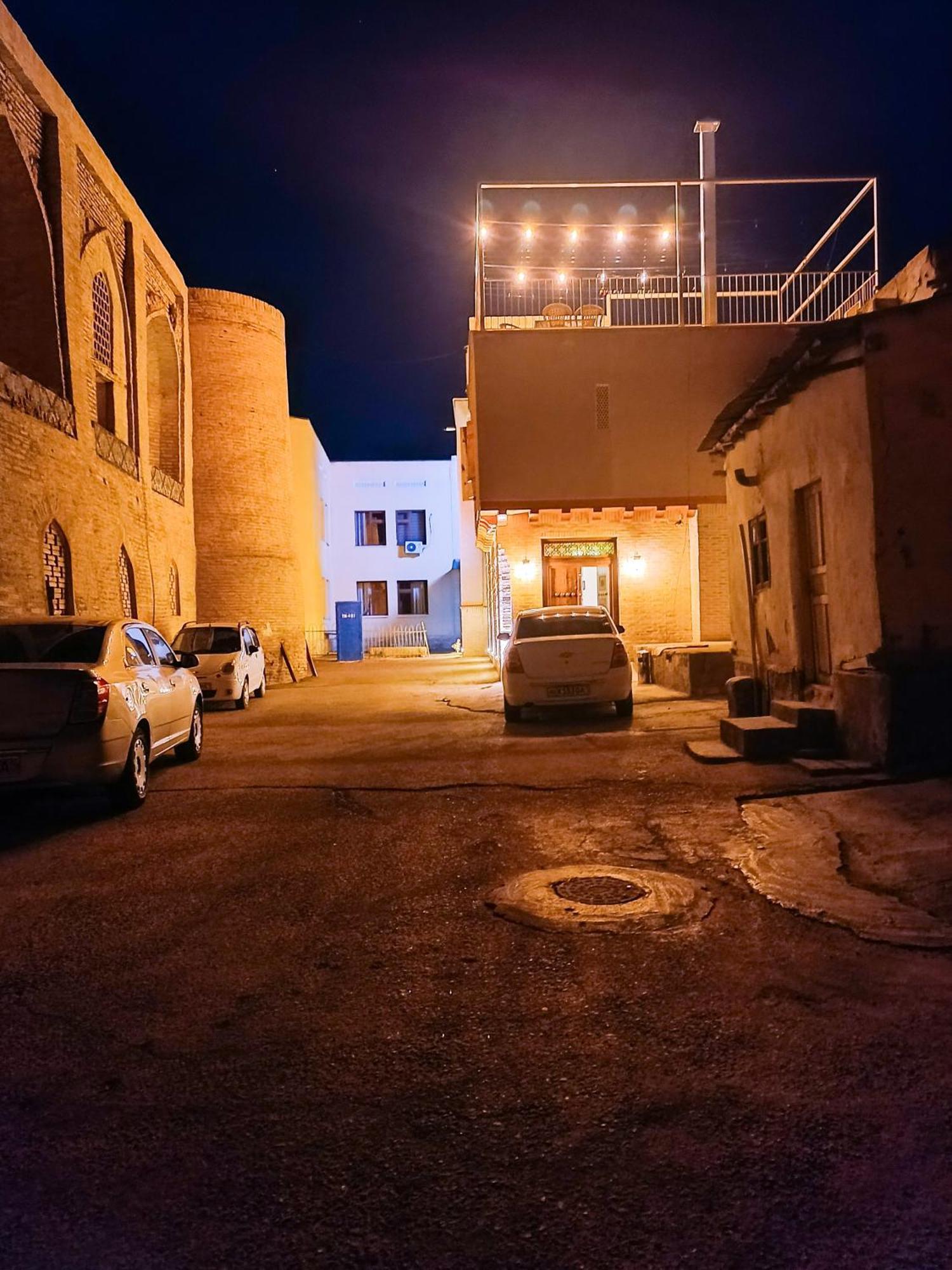 Meros Hotel Bukhara Eksteriør billede