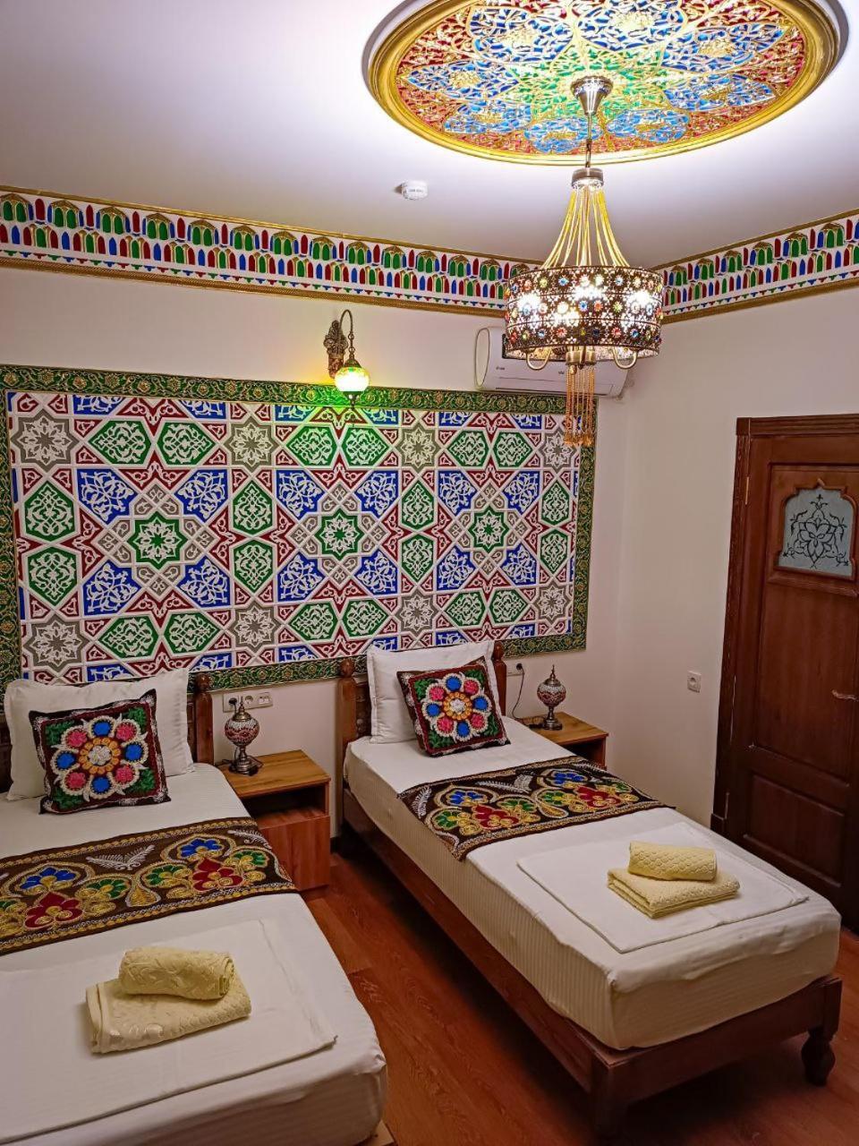 Meros Hotel Bukhara Eksteriør billede