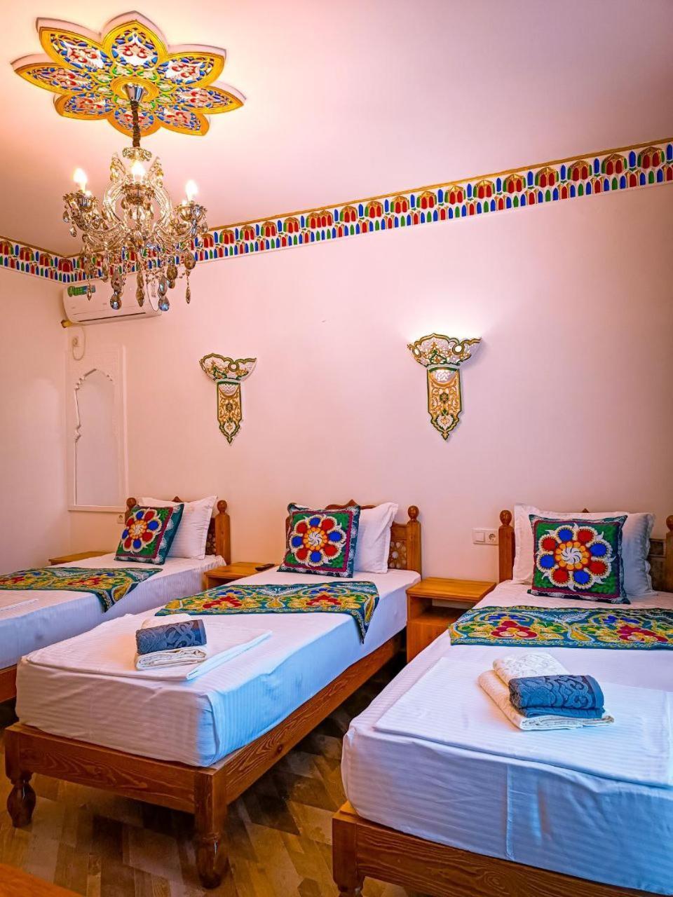 Meros Hotel Bukhara Eksteriør billede